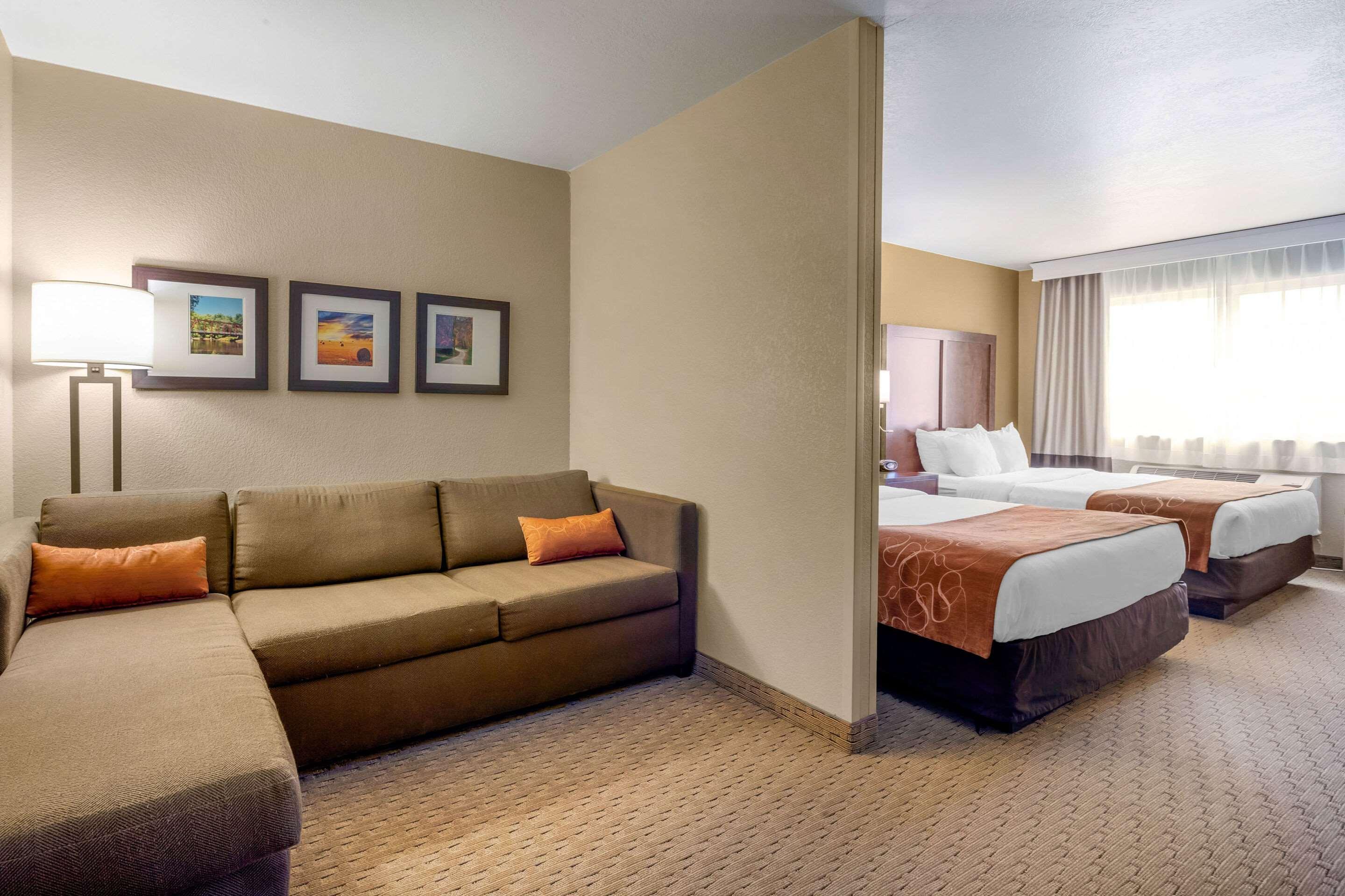 Comfort Suites Burlington Exteriör bild
