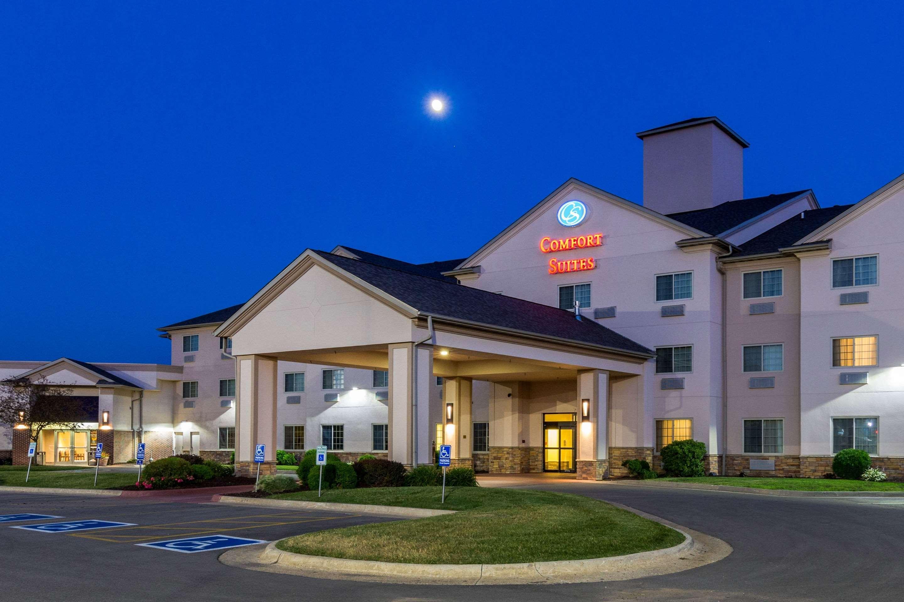 Comfort Suites Burlington Exteriör bild