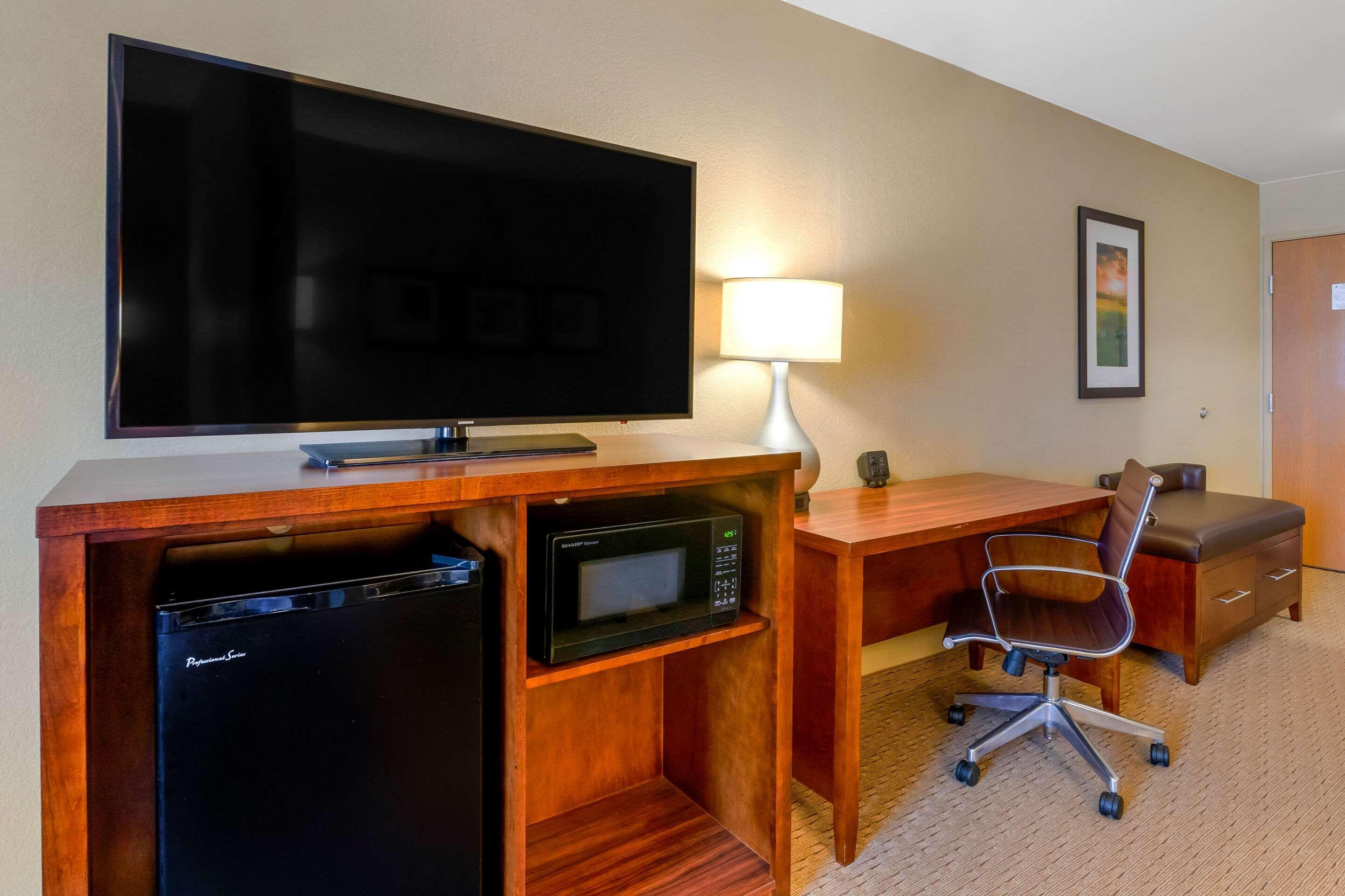 Comfort Suites Burlington Exteriör bild