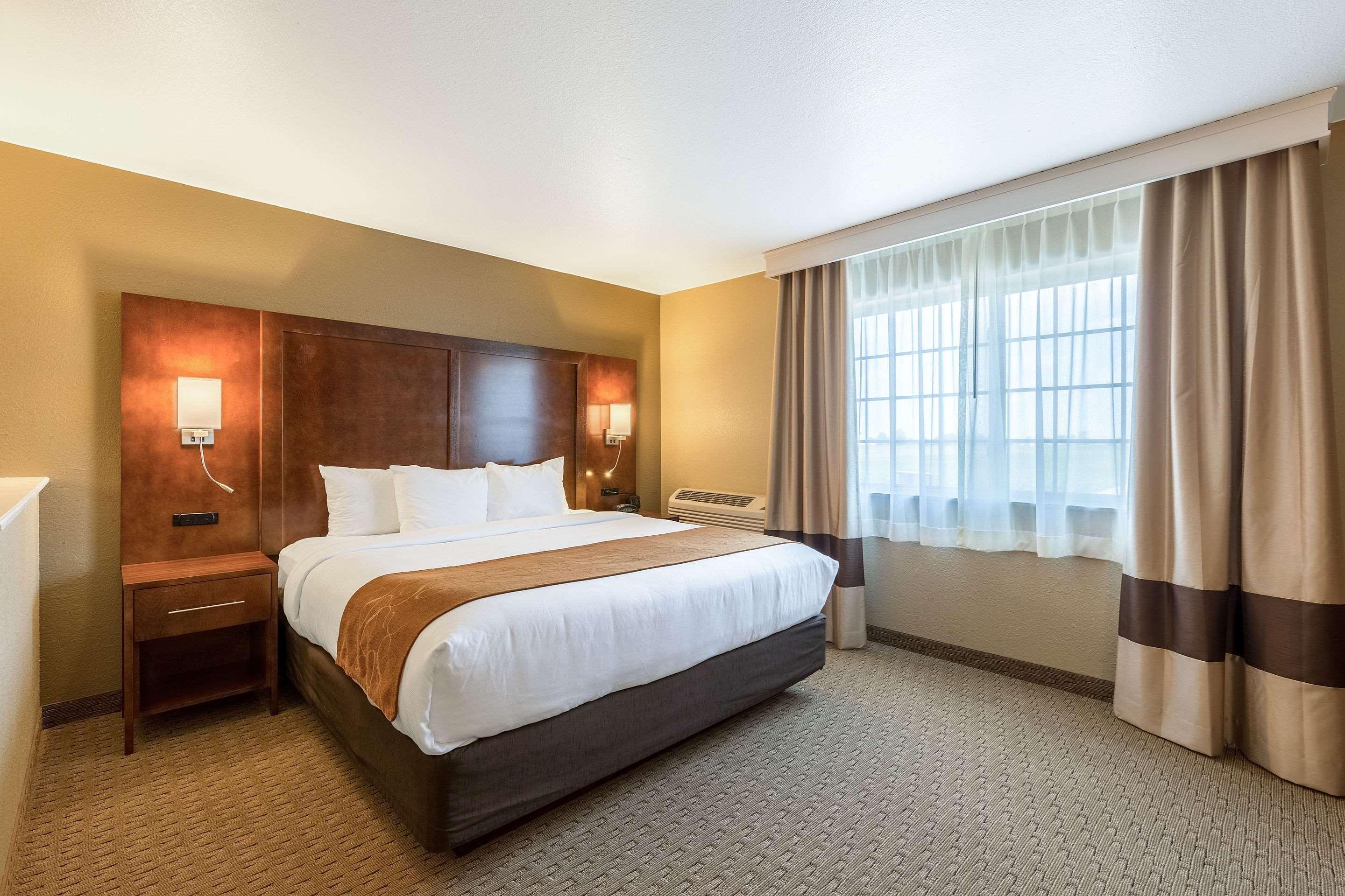 Comfort Suites Burlington Exteriör bild