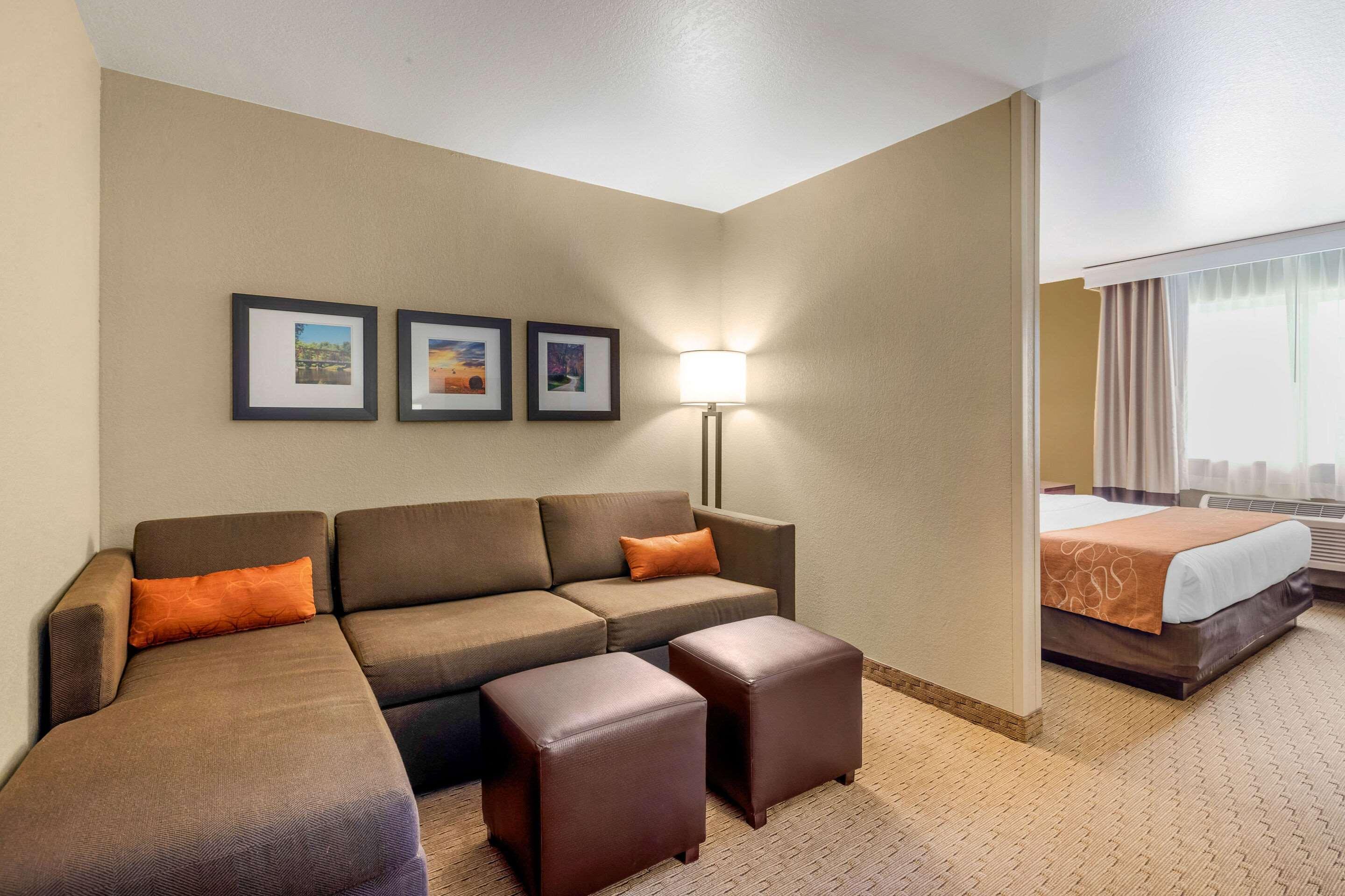 Comfort Suites Burlington Exteriör bild