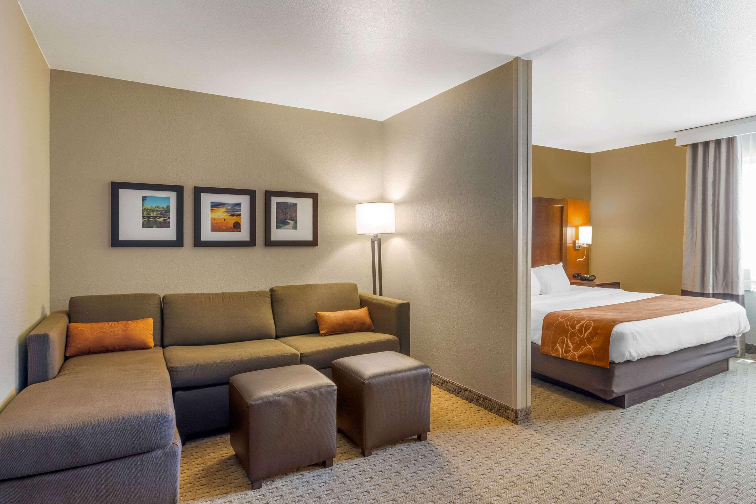 Comfort Suites Burlington Exteriör bild